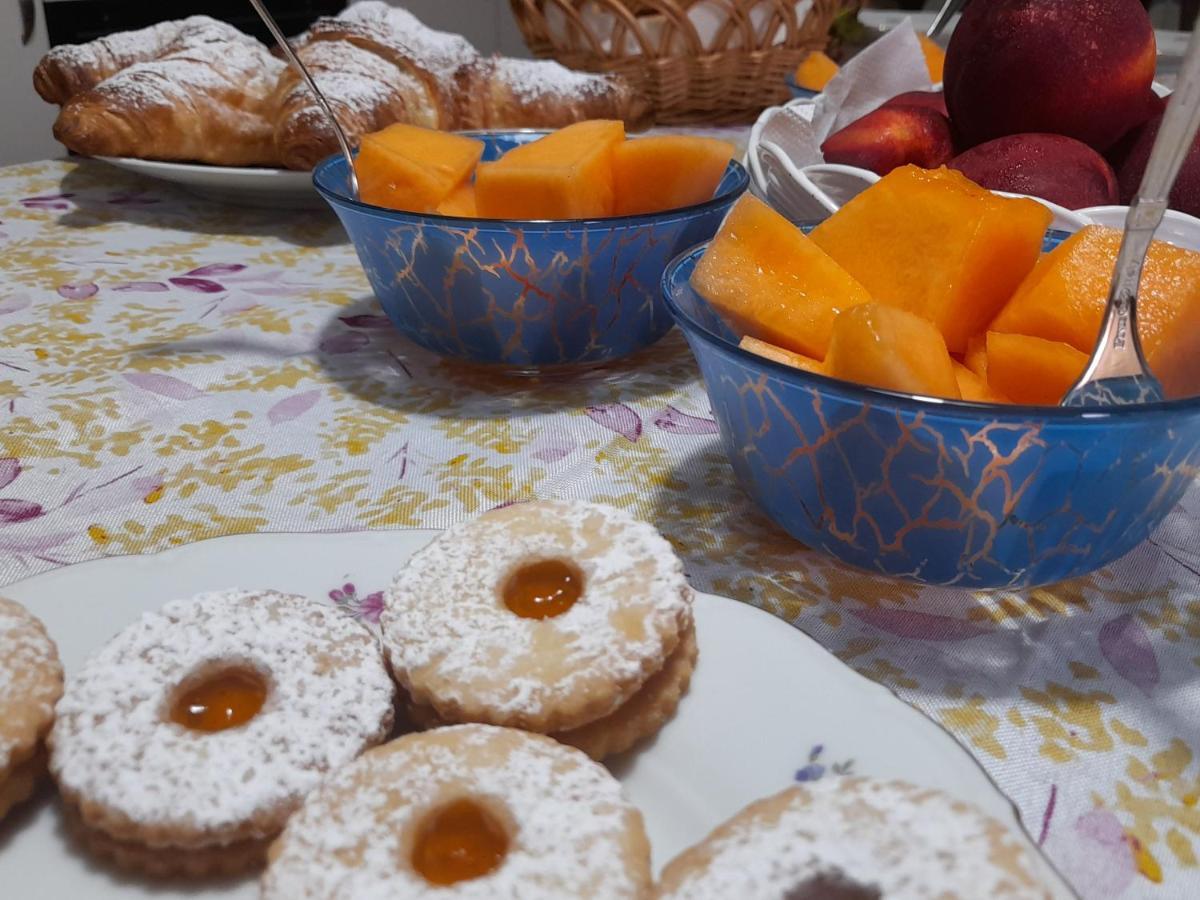 Su Fassoi Cabras Bed & Breakfast エクステリア 写真