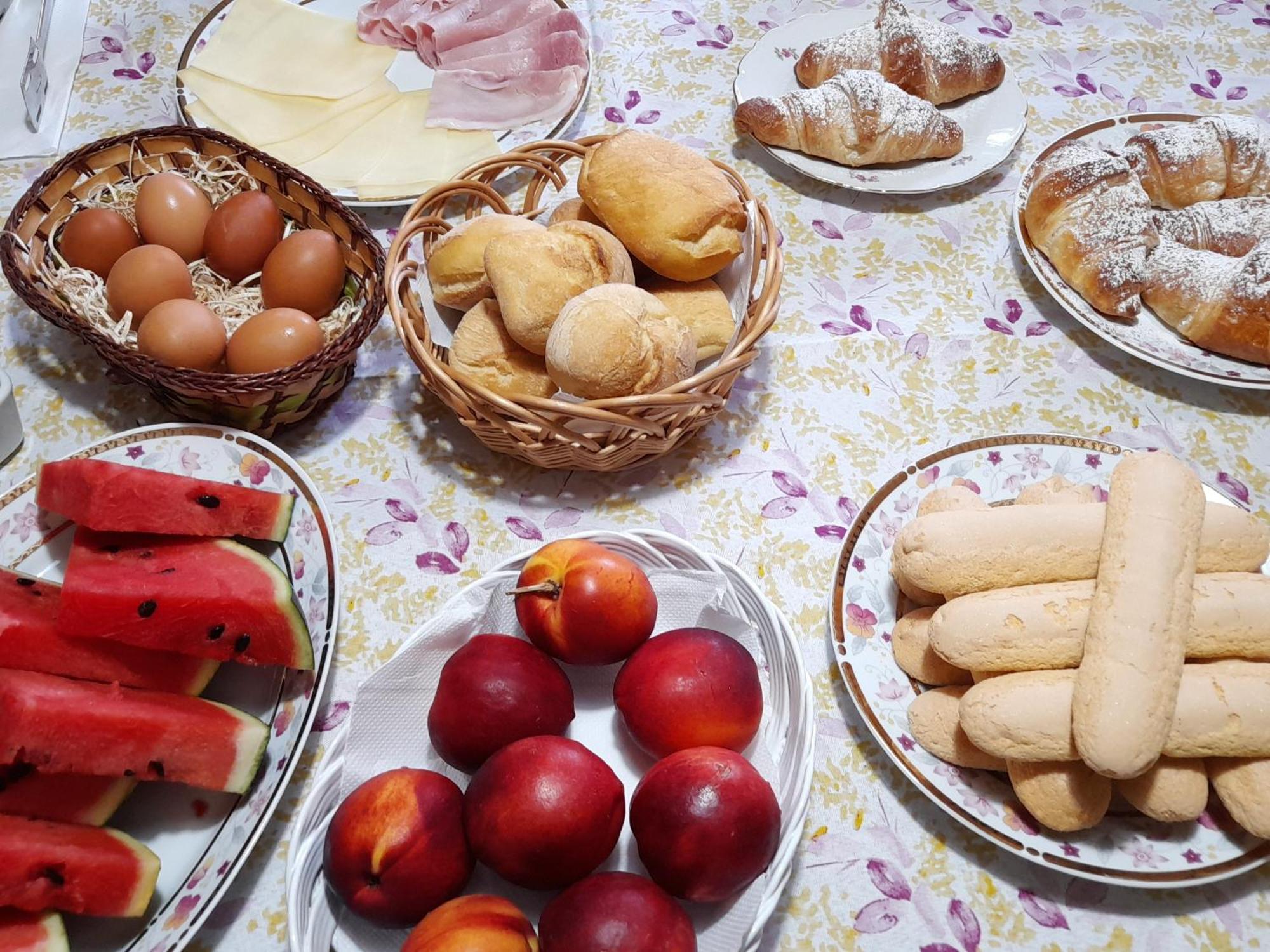 Su Fassoi Cabras Bed & Breakfast エクステリア 写真